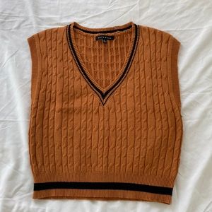 Women’s vneck vest